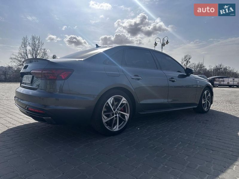 Седан Audi A4 2022 в Харькове