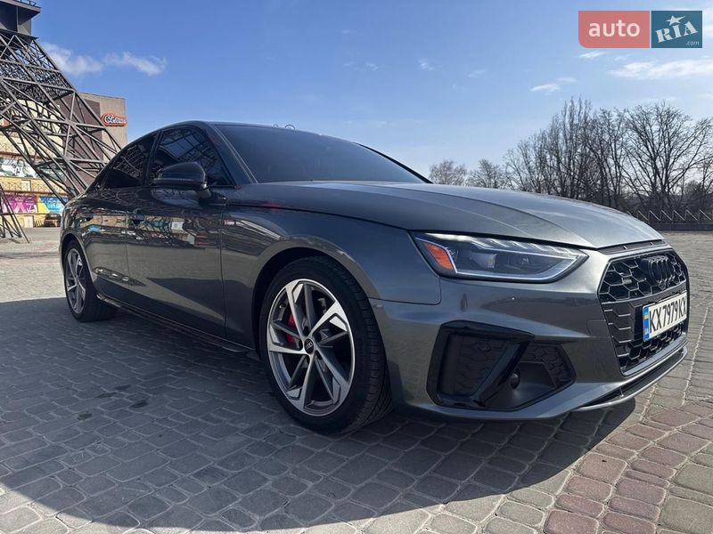 Седан Audi A4 2022 в Киеве