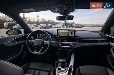 Седан Audi A4 2022 в Харькове