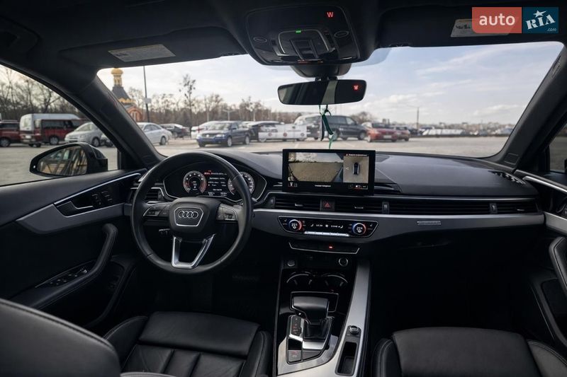 Седан Audi A4 2022 в Харькове
