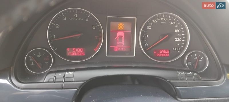 Седан Audi A4 2001 в Глыбокой