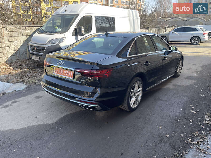 Седан Audi A4 2021 в Ровно