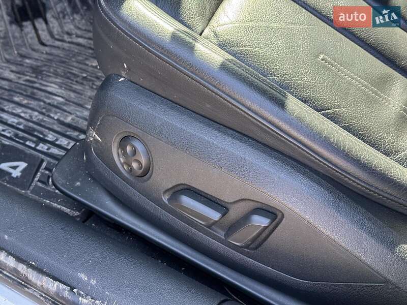 Седан Audi A4 2017 в Виннице
