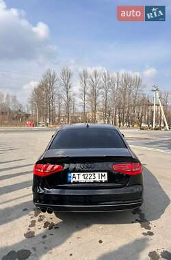 Седан Audi A4 2015 в Ивано-Франковске