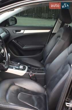 Седан Audi A4 2015 в Ивано-Франковске