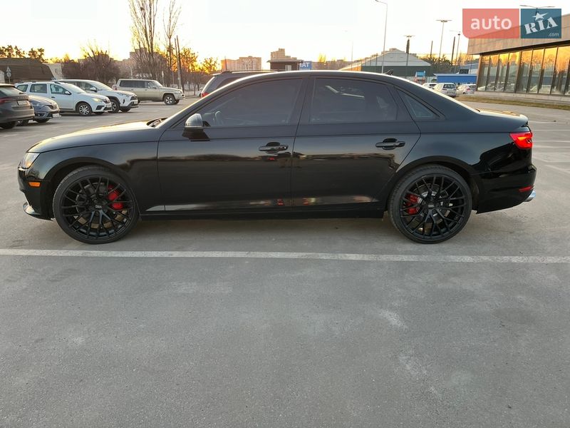 Седан Audi A4 2017 в Киеве