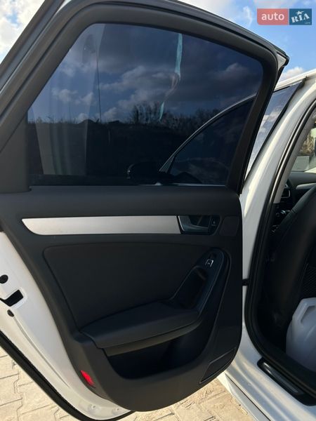 Седан Audi A4 2013 в Ирпене