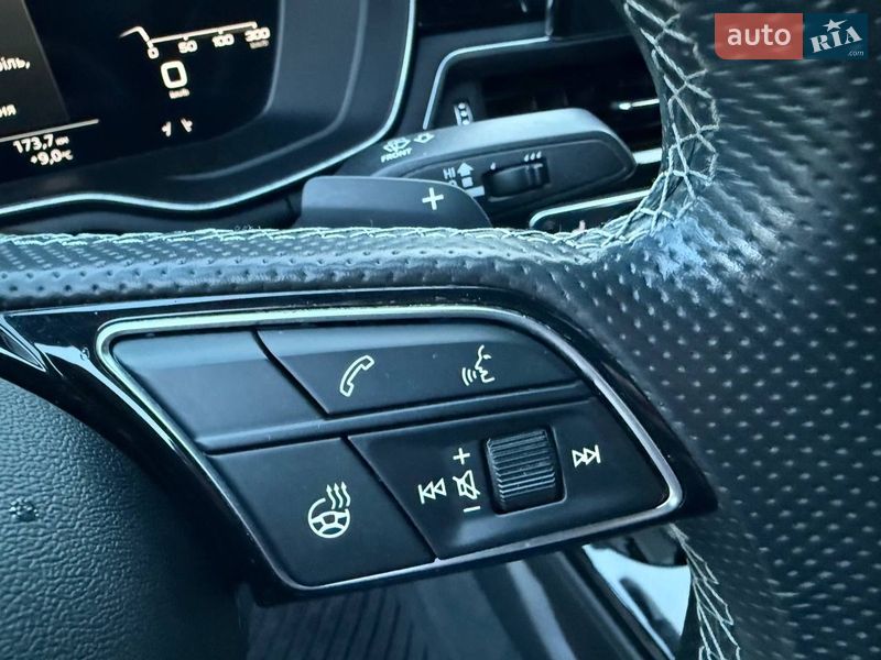 Седан Audi A4 2021 в Коломые