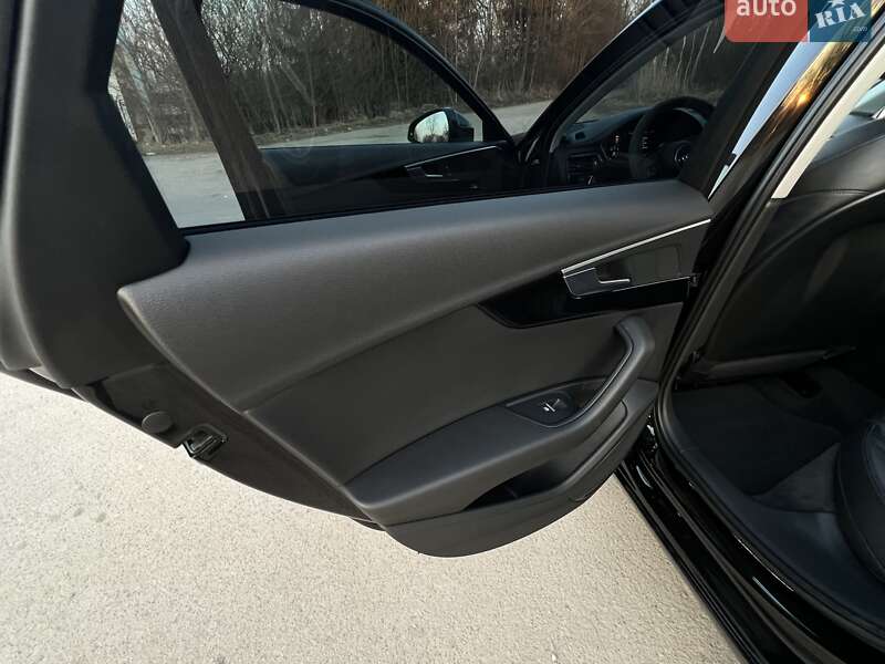 Універсал Audi A4 2016 в Дрогобичі