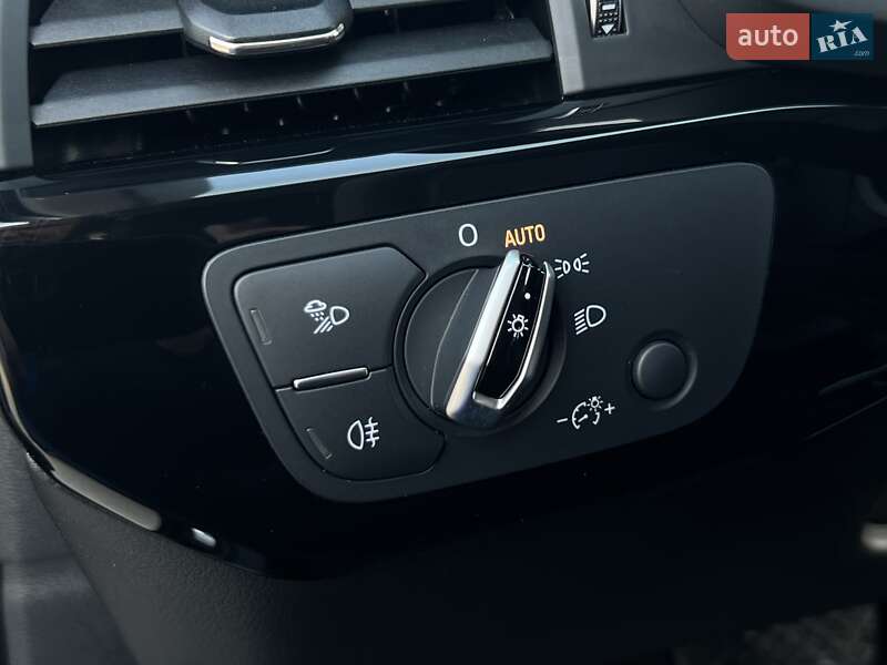 Універсал Audi A4 2016 в Дрогобичі