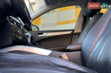 Седан Audi A4 2012 в Киеве