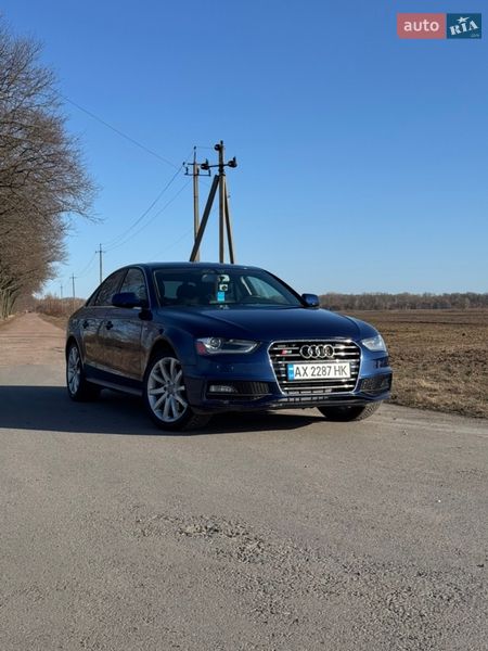 Audi A4 2014