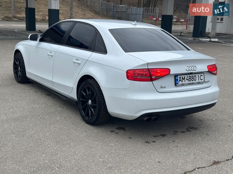 Седан Audi A4 2014 в Житомирі