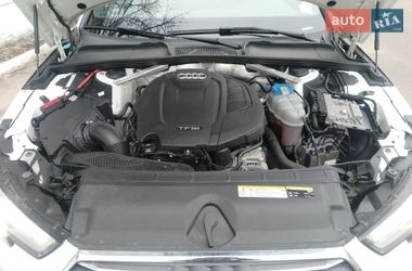 Седан Audi A4 2016 в Киеве