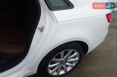 Седан Audi A4 2016 в Киеве