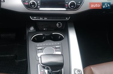 Седан Audi A4 2016 в Киеве