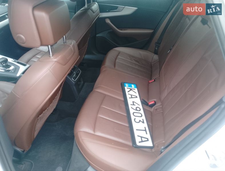 Седан Audi A4 2016 в Киеве