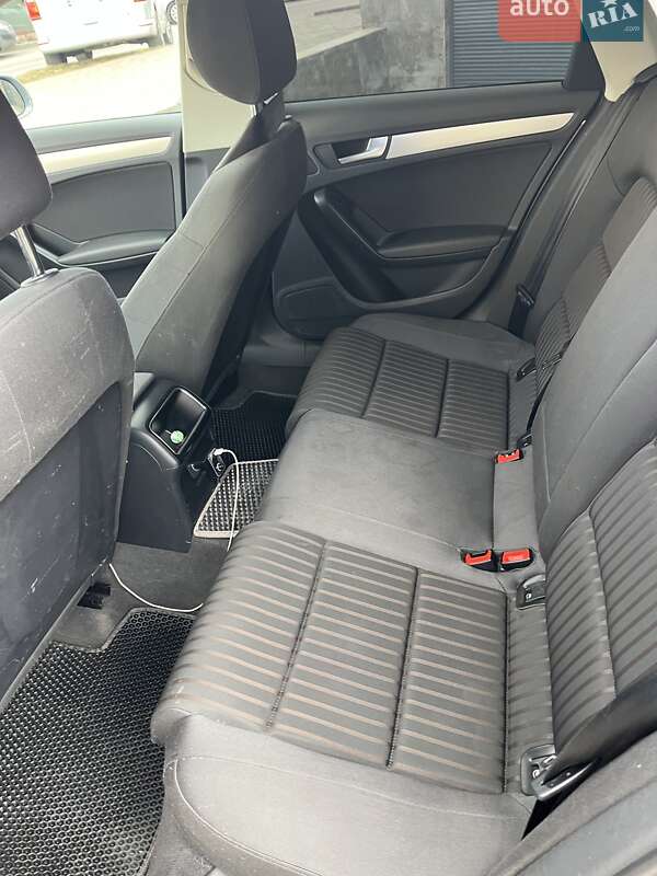 Универсал Audi A4 2010 в Луцке