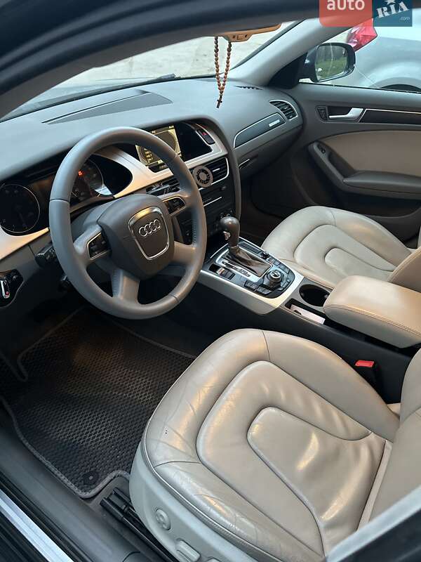Универсал Audi A4 2010 в Одессе
