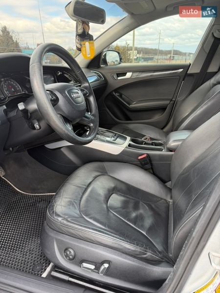 Седан Audi A4 2012 в Тернополі