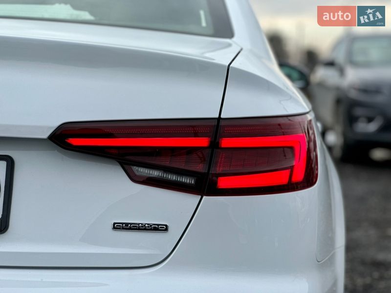Седан Audi A4 2019 в Львові