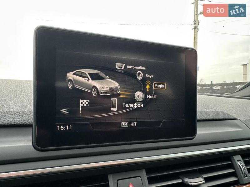 Седан Audi A4 2019 в Львові