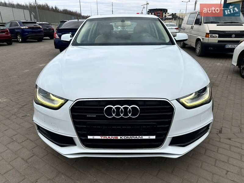 Седан Audi A4 2014 в Львові