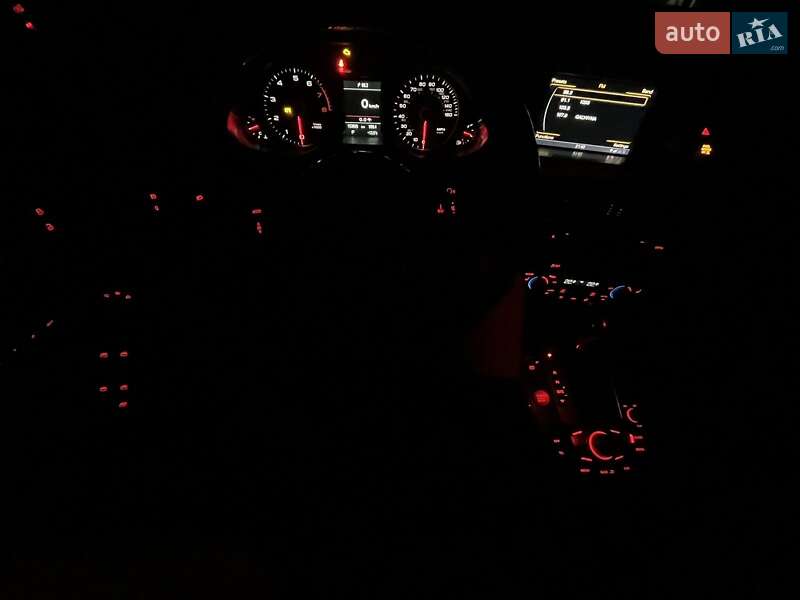 Седан Audi A4 2014 в Калуші