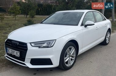 Седан Audi A4 2016 в Львове
