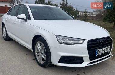 Седан Audi A4 2016 в Львове