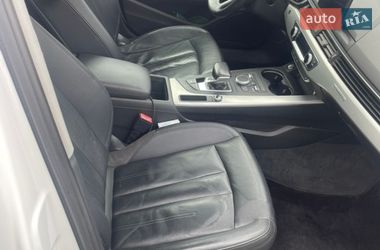Седан Audi A4 2016 в Львове
