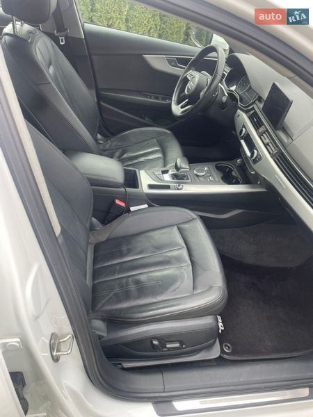 Седан Audi A4 2016 в Львові