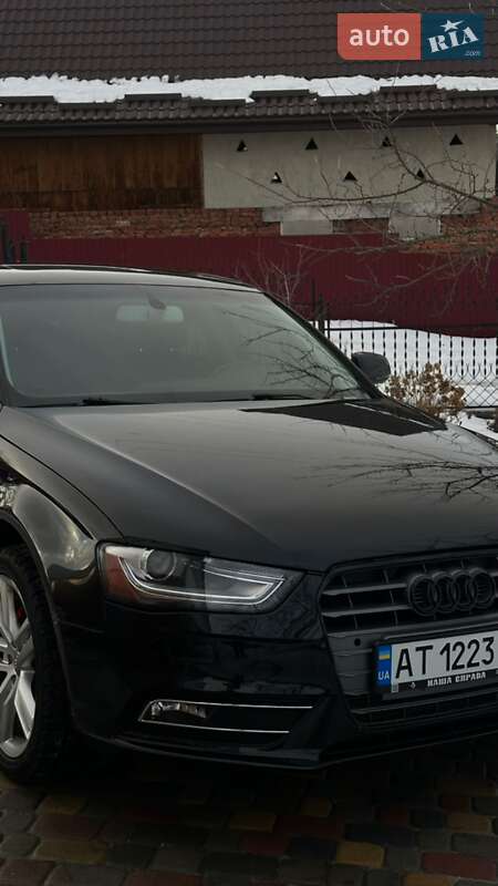Седан Audi A4 2015 в Ивано-Франковске