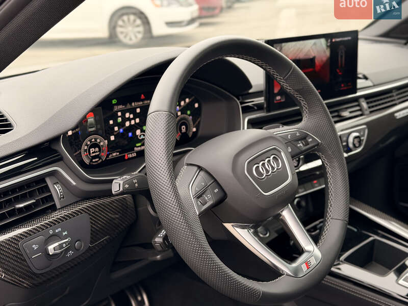 Седан Audi A4 2024 в Киеве