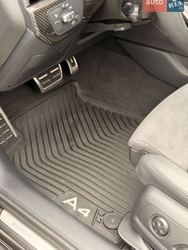 Седан Audi A4 2024 в Киеве