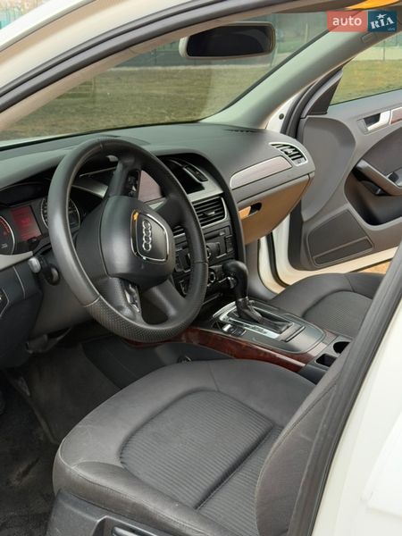 Седан Audi A4 2009 в Одессе