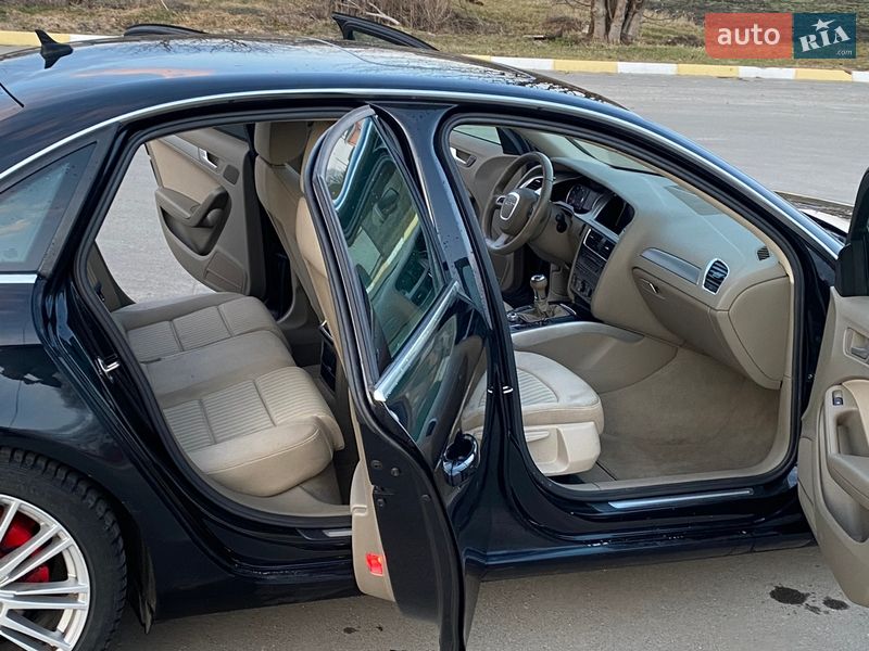 Седан Audi A4 2009 в Ирпене