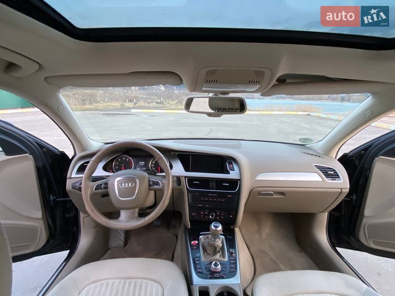 Седан Audi A4 2009 в Ирпене