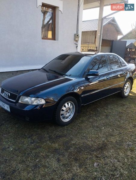 Седан Audi A4 2000 в Боярке