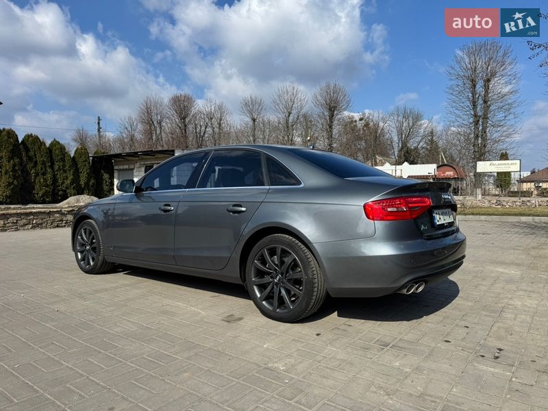 Седан Audi A4 2014 в Золотоноші