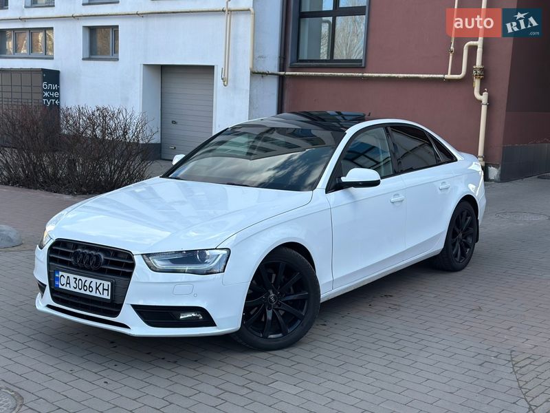 Седан Audi A4 2015 в Києві