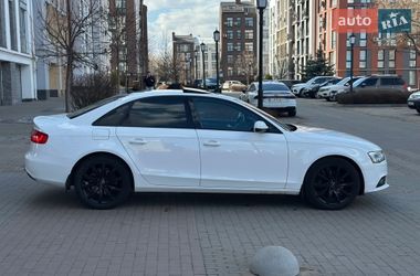 Седан Audi A4 2015 в Киеве
