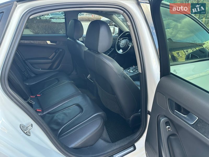 Седан Audi A4 2015 в Києві