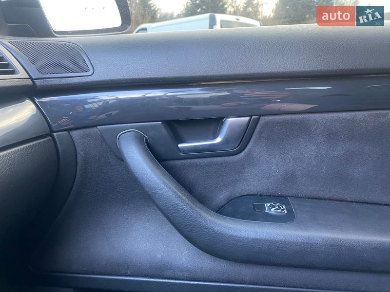 Универсал Audi A4 2004 в Старом Самборе