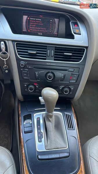 Седан Audi A4 2011 в Києві