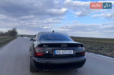 Седан Audi A4 1998 в Виннице