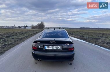 Седан Audi A4 1998 в Виннице