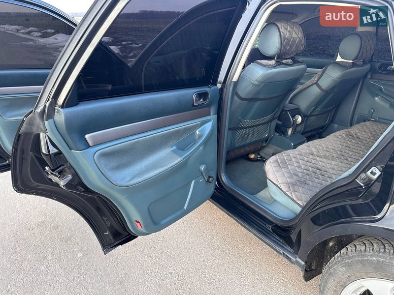 Седан Audi A4 1998 в Виннице