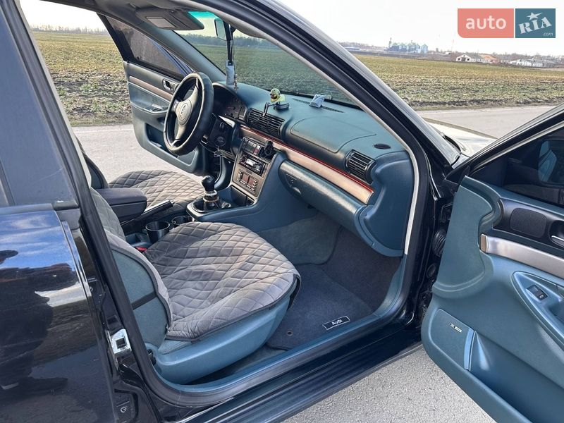 Седан Audi A4 1998 в Виннице