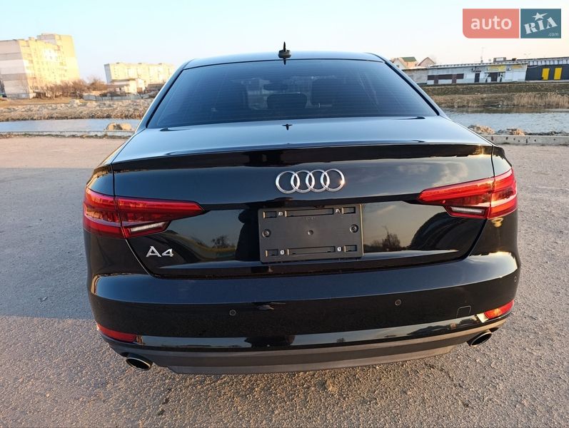 Седан Audi A4 2016 в Переяславе